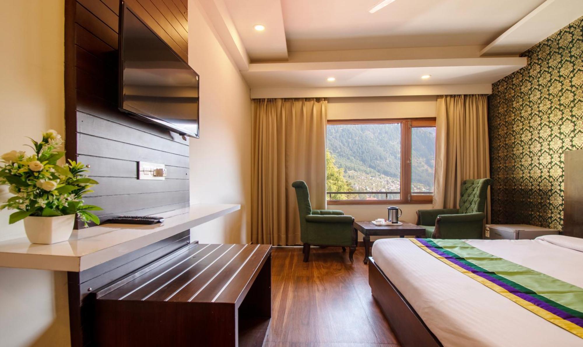 Ambika Residency, Near Hidimba Devi Temple Hotel มะนาลี ภายนอก รูปภาพ