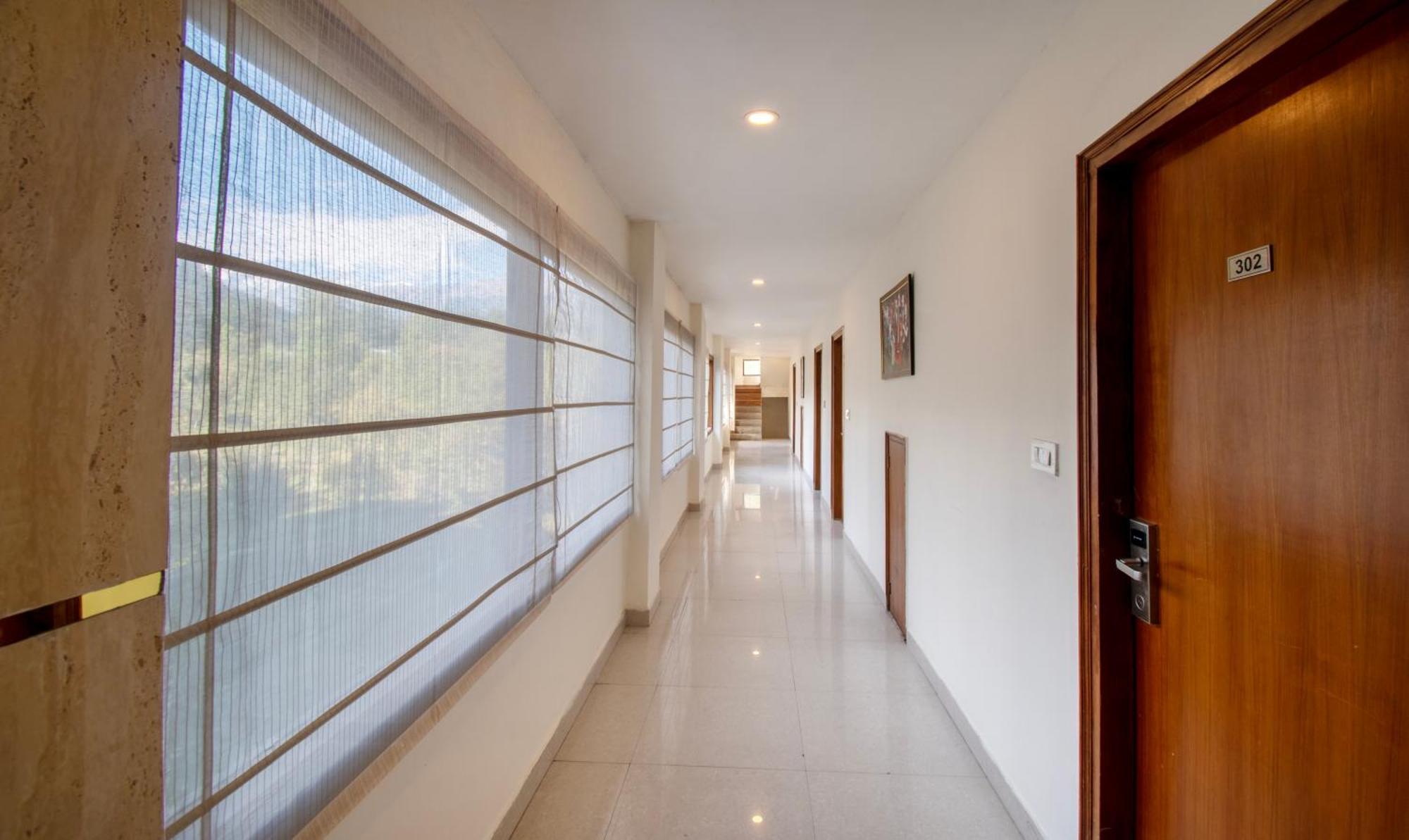Ambika Residency, Near Hidimba Devi Temple Hotel มะนาลี ภายนอก รูปภาพ